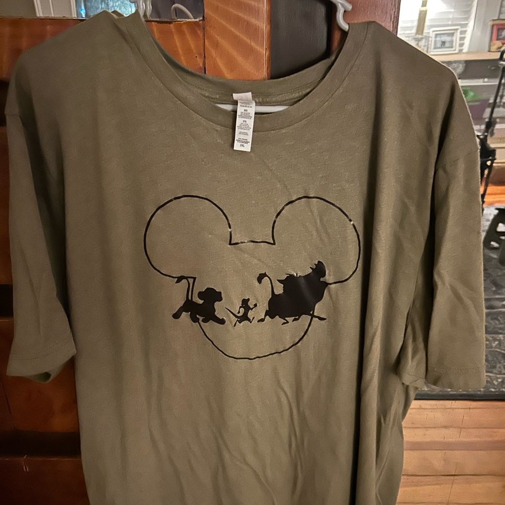Disney - Picture 2 of 2